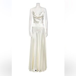 ISO - DO NOT BUY. Bronx and Branco Leo gown in White in size small or medium